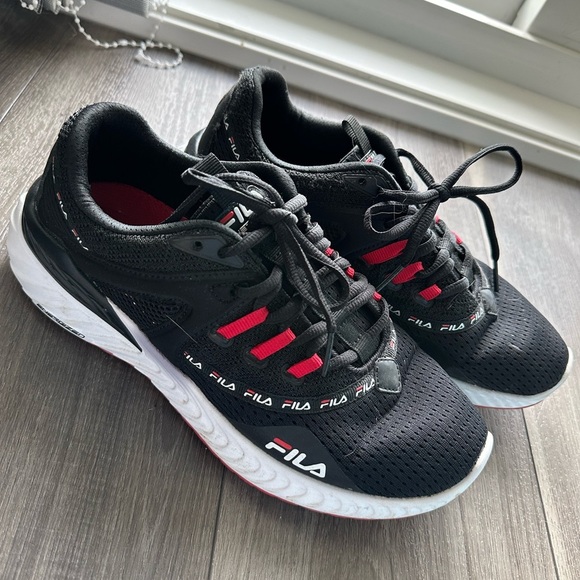 Fila Black and Red Running Sneakers energized - Picture 2 of 10